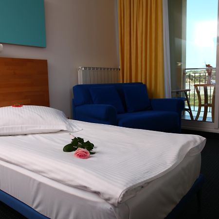 Hotel Oleander - Oleander Resort สตรุนยัน ภายนอก รูปภาพ